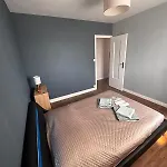 2 Chambres,1 Salon Avec Cuisine Apartment Saint-Lo