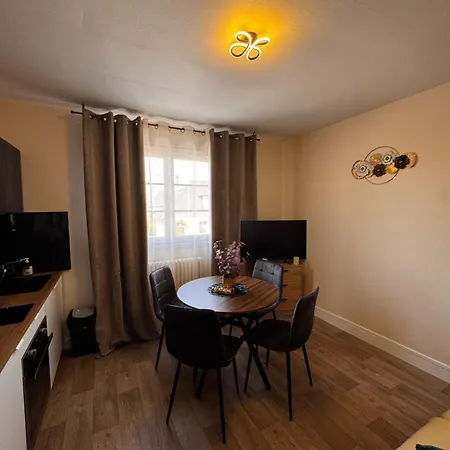 2 Chambres,1 Salon Avec Cuisine Saint-Lô