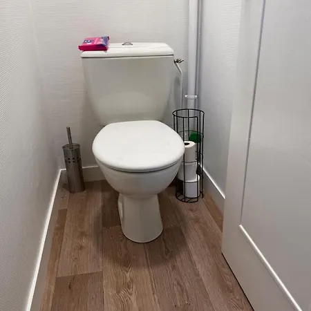 Lejlighed 2 Chambres,1 Salon Avec Cuisine *