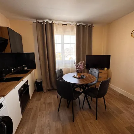 2 Chambres,1 Salon Avec Cuisine * Saint-Lô