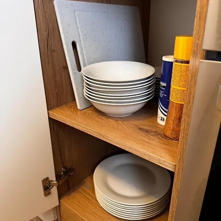 2 Chambres,1 Salon Avec Cuisine Appartement