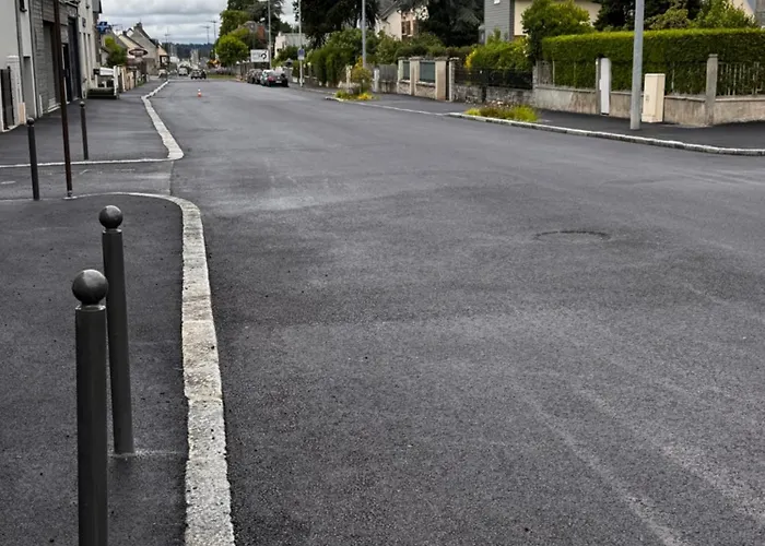 Appartement 2 Chambres,1 Salon Avec Cuisine