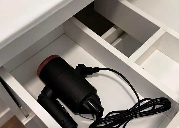 2 Chambres,1 Salon Avec Cuisine شقة *