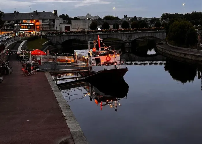 2 Chambres,1 Salon Avec Cuisine * Saint-Lô