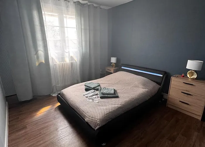 2 Chambres,1 Salon Avec Cuisine سانت لو