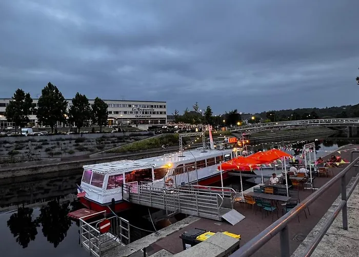 Appartement 2 Chambres,1 Salon Avec Cuisine Saint-Lô
