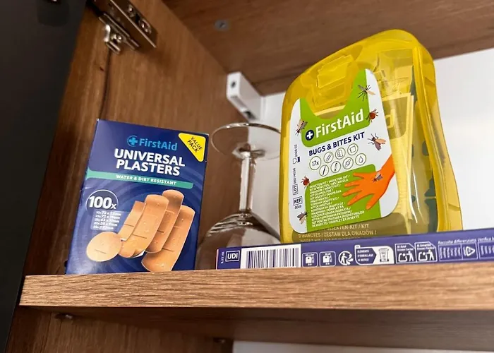 2 Chambres,1 Salon Avec Cuisine