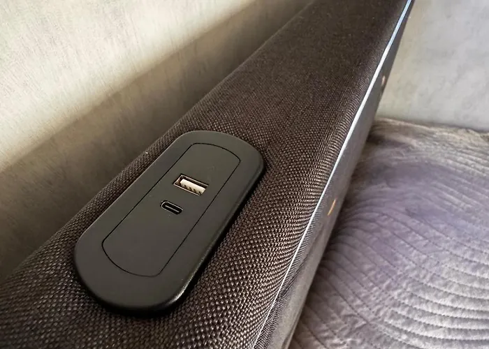 شقة 2 Chambres,1 Salon Avec Cuisine *