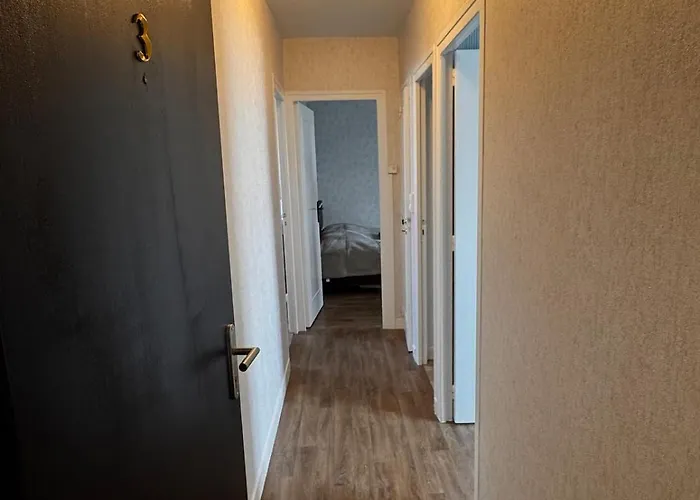 Appartement 2 Chambres,1 Salon Avec Cuisine *